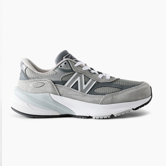NWT New Balance 990v6 - Picture 3 of 10
